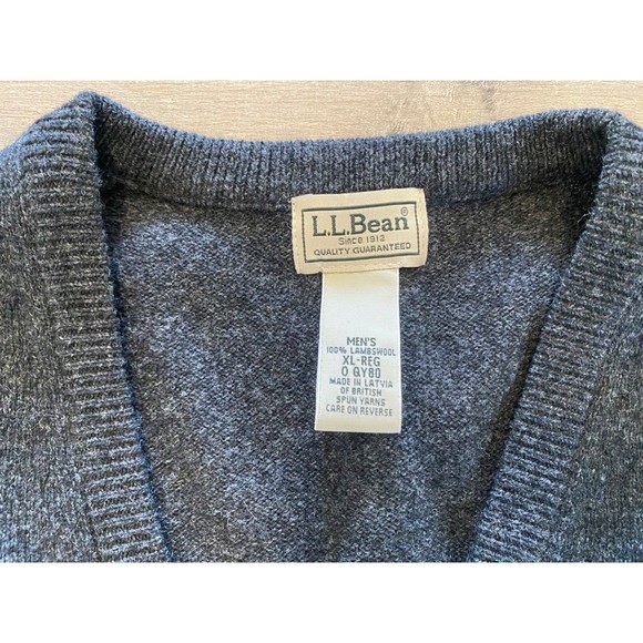L. L. Bean Vintage  Charcoal Gray Sweater 100% Lambs Wool Vest Casual Mens XL - Picture 3 of 7